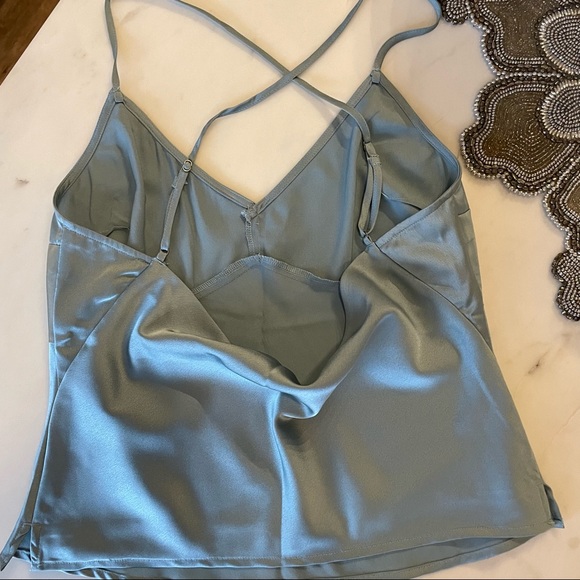 Abercrombie Satin V-Neck Crossback Tank in Light Blue, XS - Picture 2 of 5